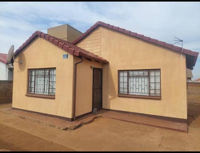 2 BEDROOM HOUSE FOR SALE IN MOHLAKENG